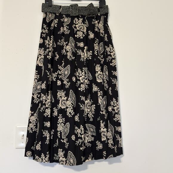 Options by Madison’s Long Black Skirt with Cream Paisley Boho Style Size L Rayon - Picture 1 of 10